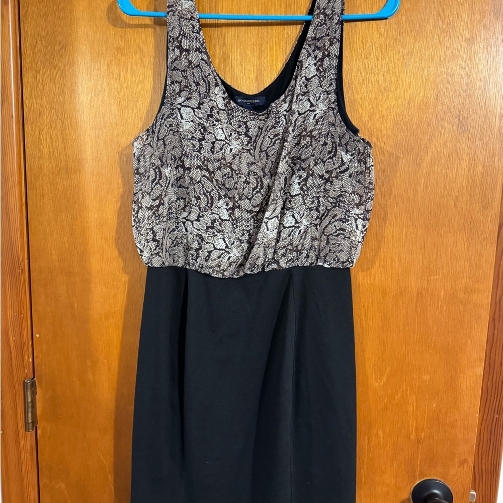Banana Republic Black and patterned top midi dress